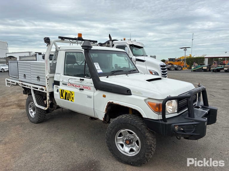 2011 Toyota Land Cruiser