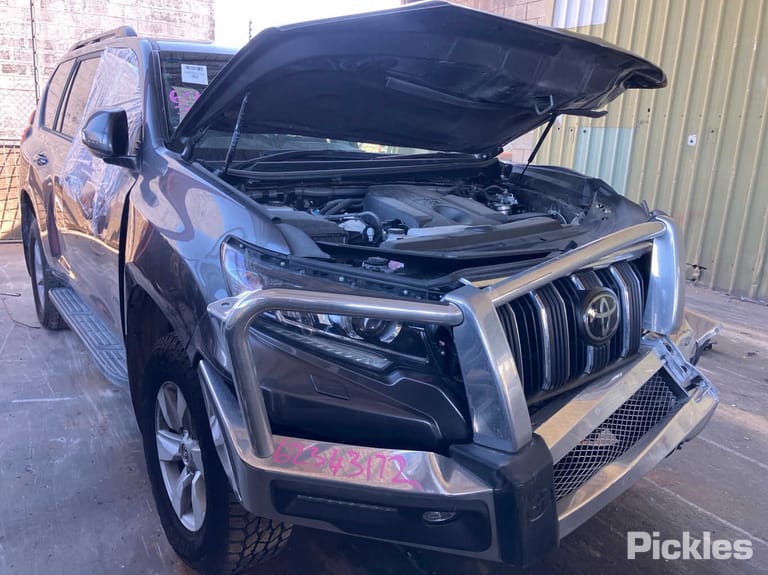 2023 Toyota Land Cruiser Prado