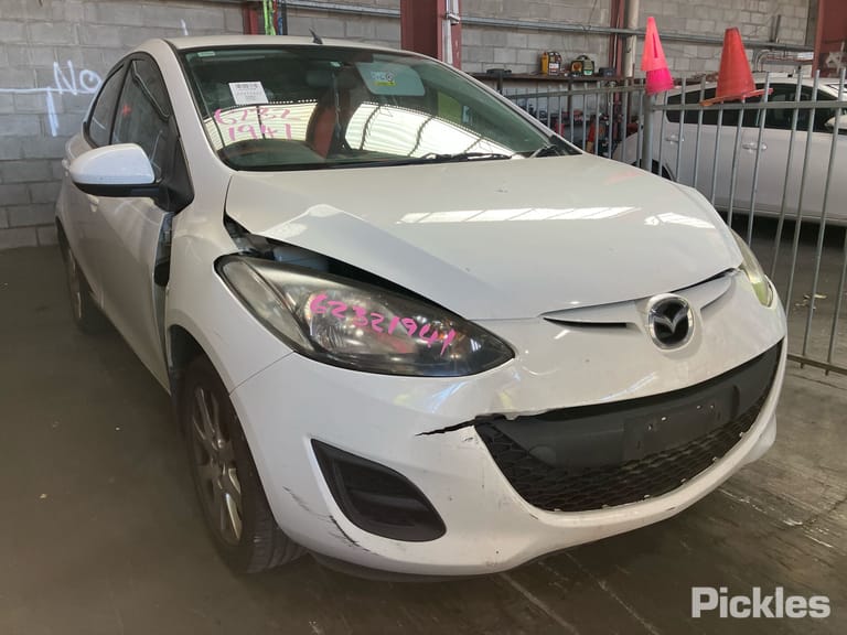 2014 Mazda Mazda 2