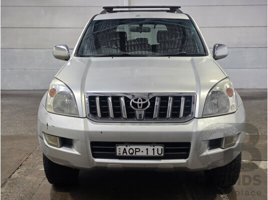 2004 Toyota Land Cruiser