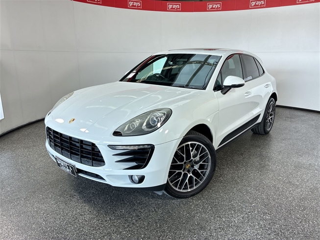 2014 Porsche Macan